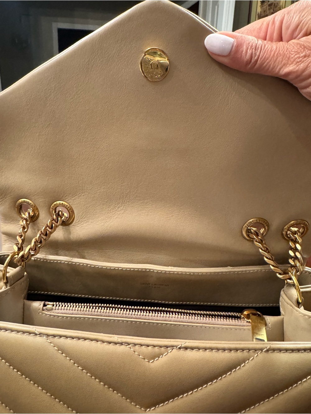 Saint Laurent Beige Chevron Loulou Medium Chain Shoulder Bag - excellent cond! - Picture 13 of 15